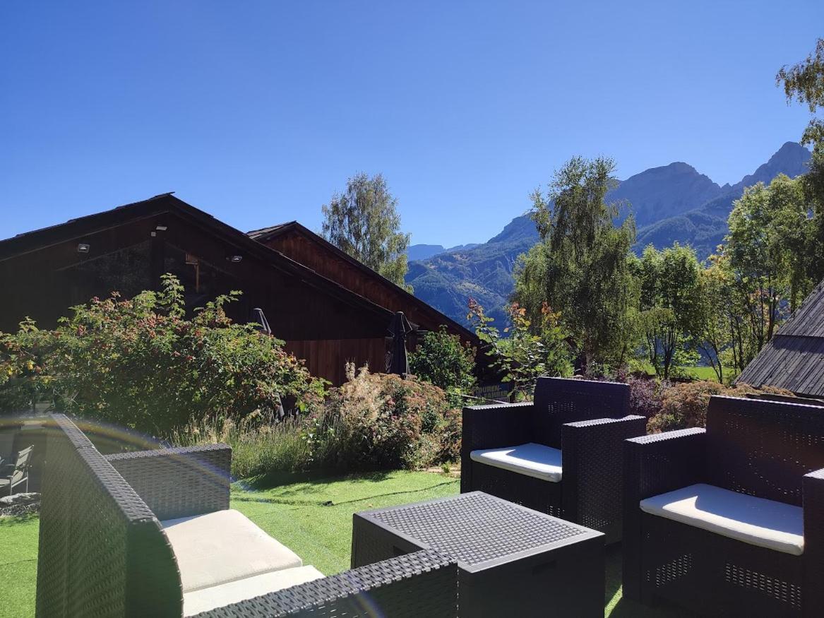Chalet Hotel Les Blancs Pra Loup Exterior photo