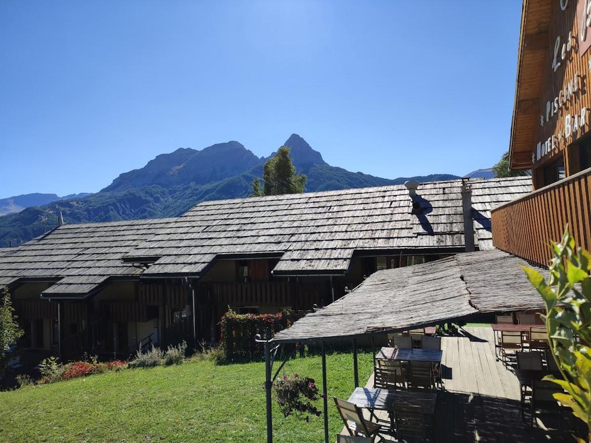 Chalet Hotel Les Blancs Pra Loup Exterior photo